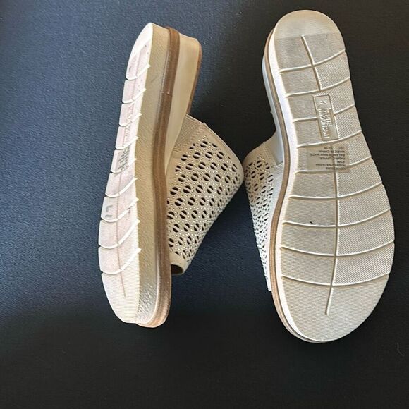 White Mountain Sparkly Sandals 9.5 - Picture 6 of 8